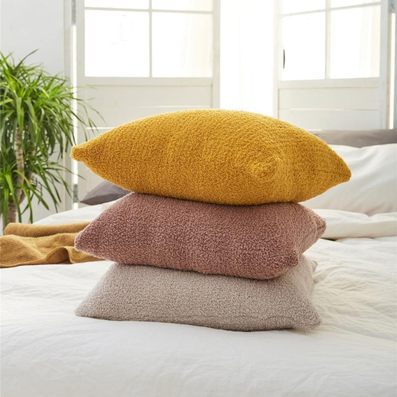 Flory pillow Cover